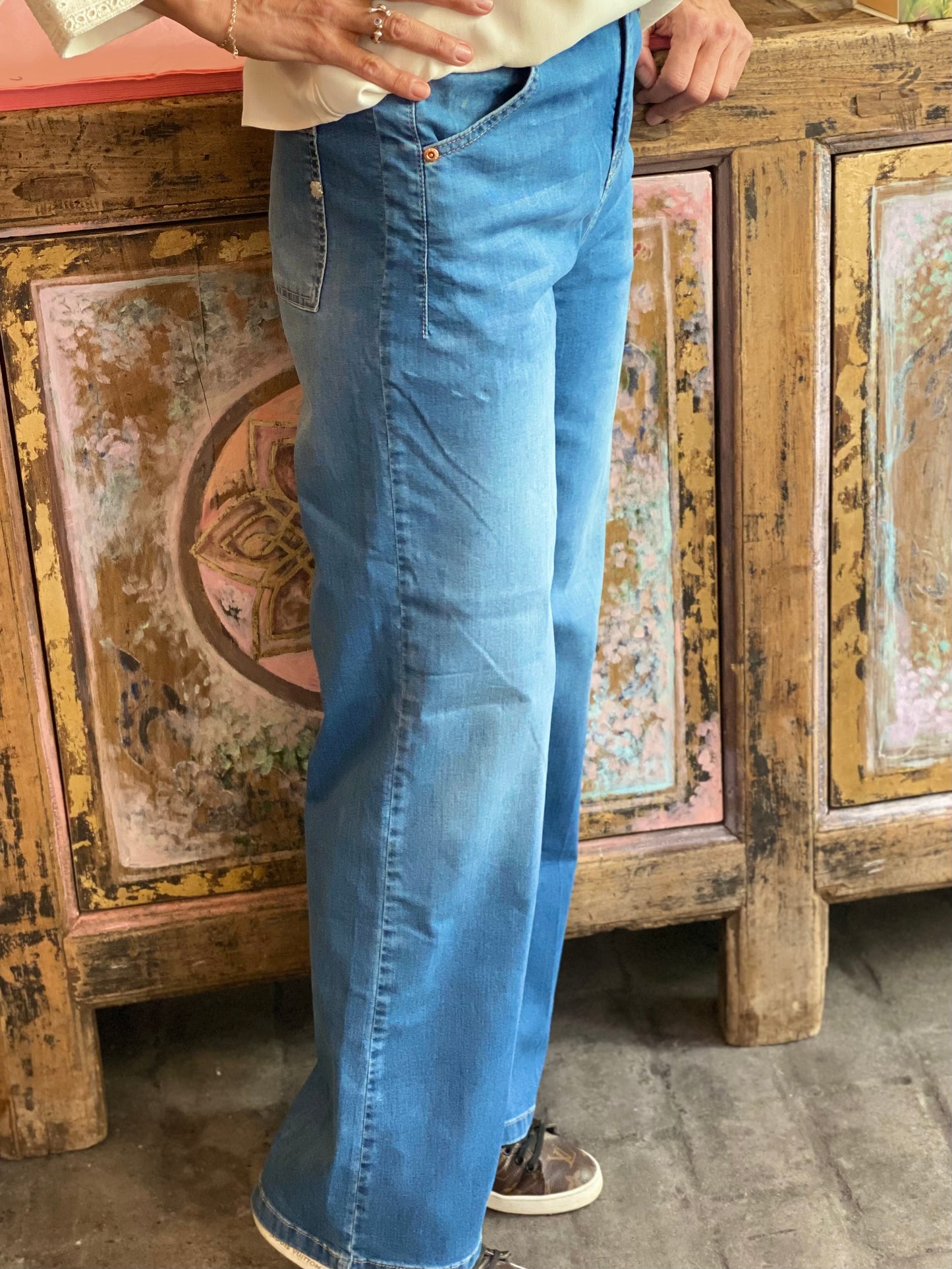 GoodMorningUniverse Jeans | Viola | Medium Blue Denim