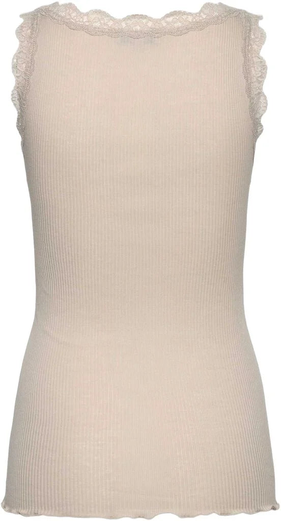 RMWBalta Rosemunde Top | Balta Modal Lace V-neck Top | Cacao