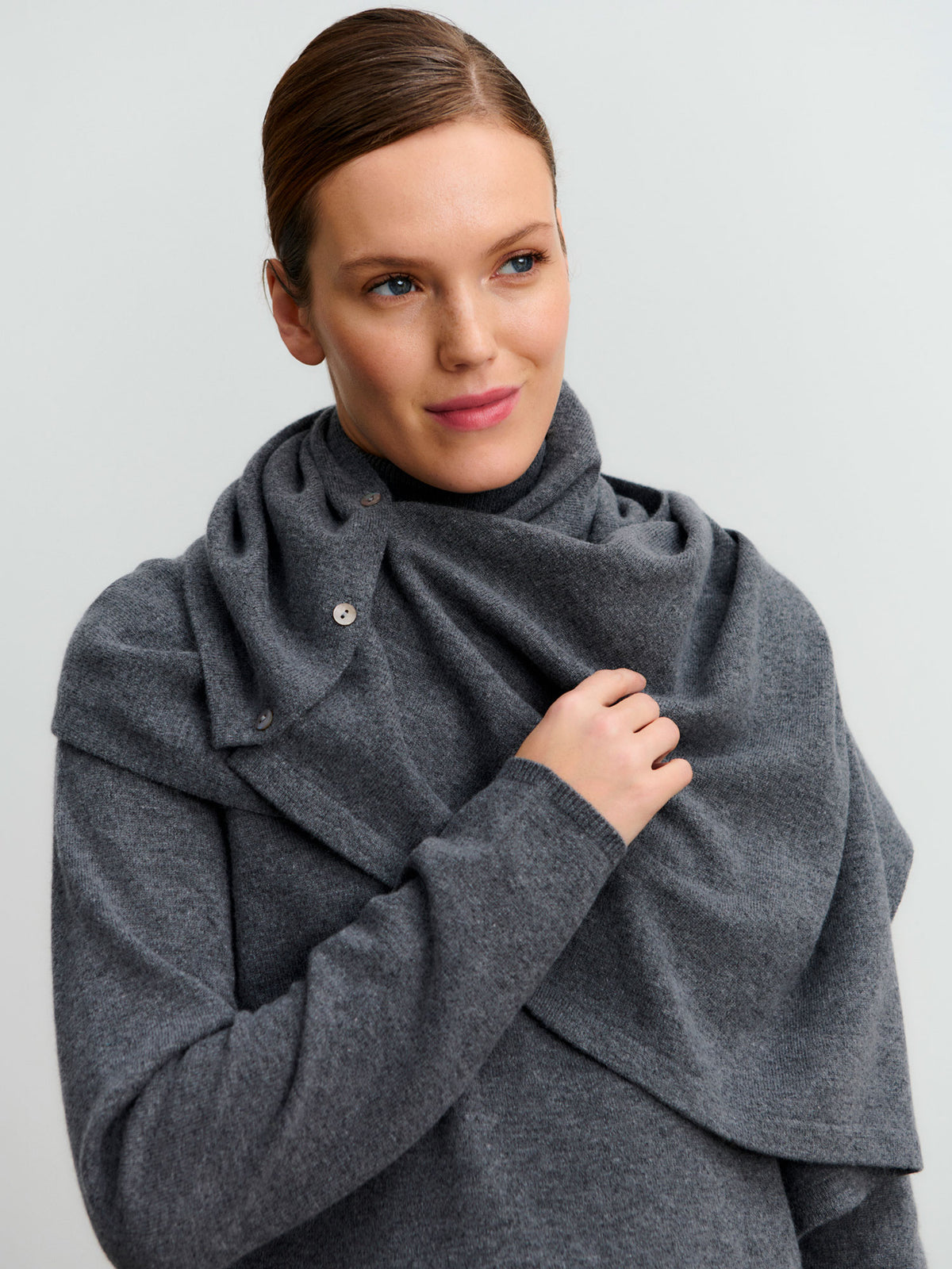 Rosemunde Cashmere Poncho RWLaica | Wool & Cashmere | Grey Melange